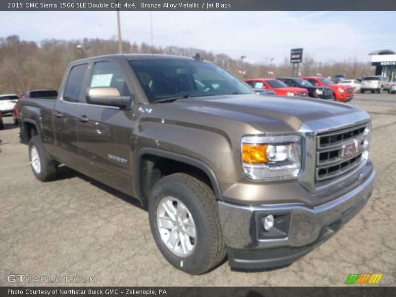 Front 3/4 View of 2015 Sierra 1500 SLE Double Cab 4x4