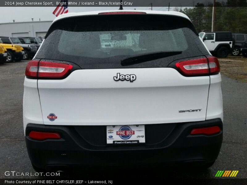 Bright White / Iceland - Black/Iceland Gray 2014 Jeep Cherokee Sport