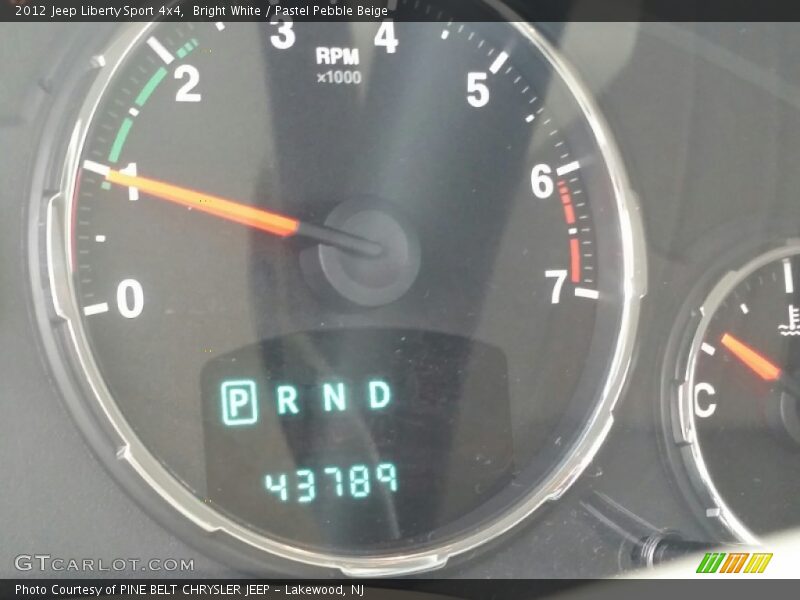 Bright White / Pastel Pebble Beige 2012 Jeep Liberty Sport 4x4
