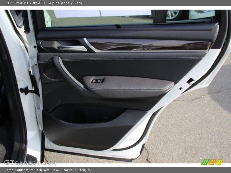 Alpine White / Black 2015 BMW X3 xDrive28i