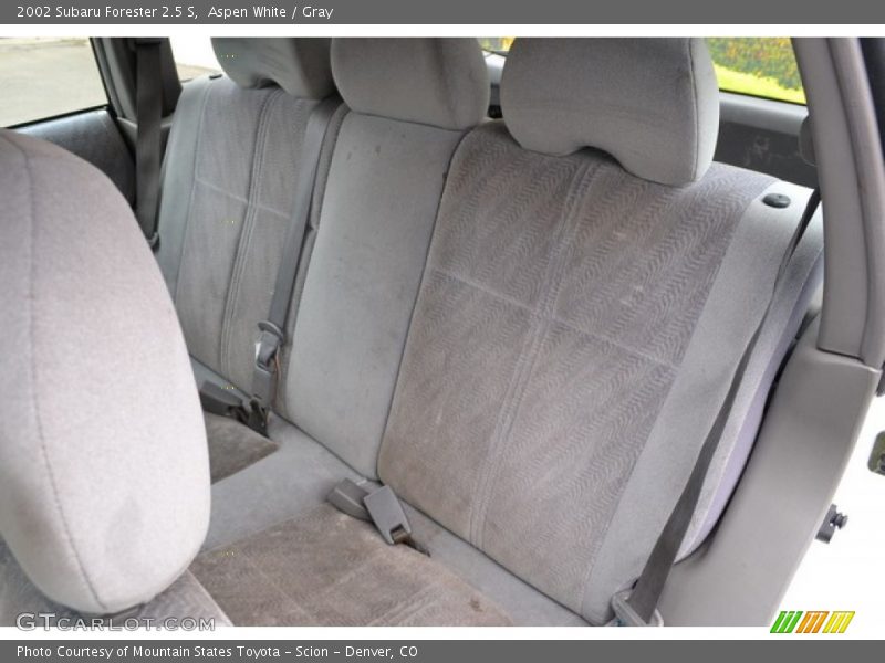 Aspen White / Gray 2002 Subaru Forester 2.5 S