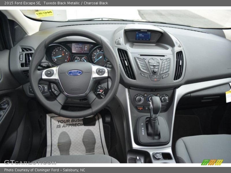 Dashboard of 2015 Escape SE
