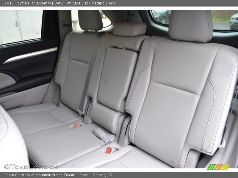 Attitude Black Metallic / Ash 2015 Toyota Highlander XLE AWD