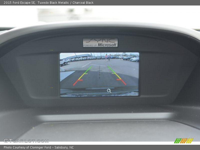 Tuxedo Black Metallic / Charcoal Black 2015 Ford Escape SE
