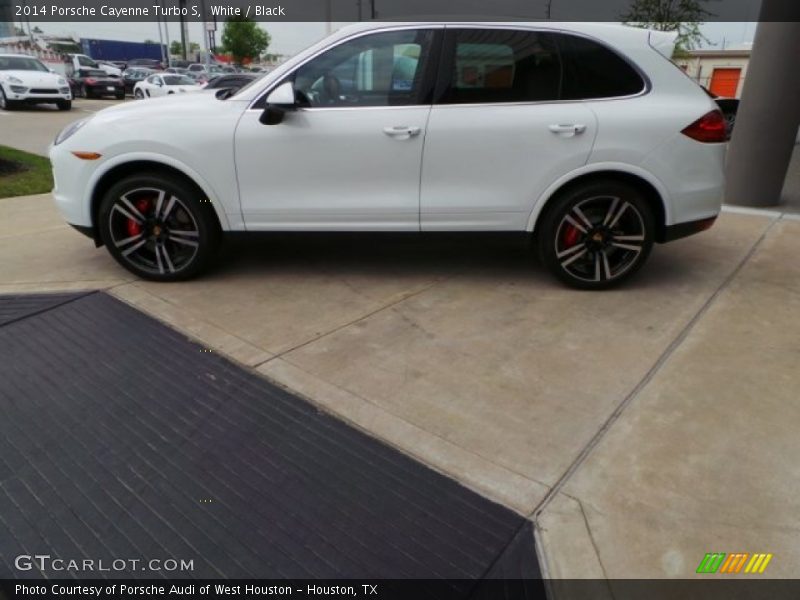 White / Black 2014 Porsche Cayenne Turbo S