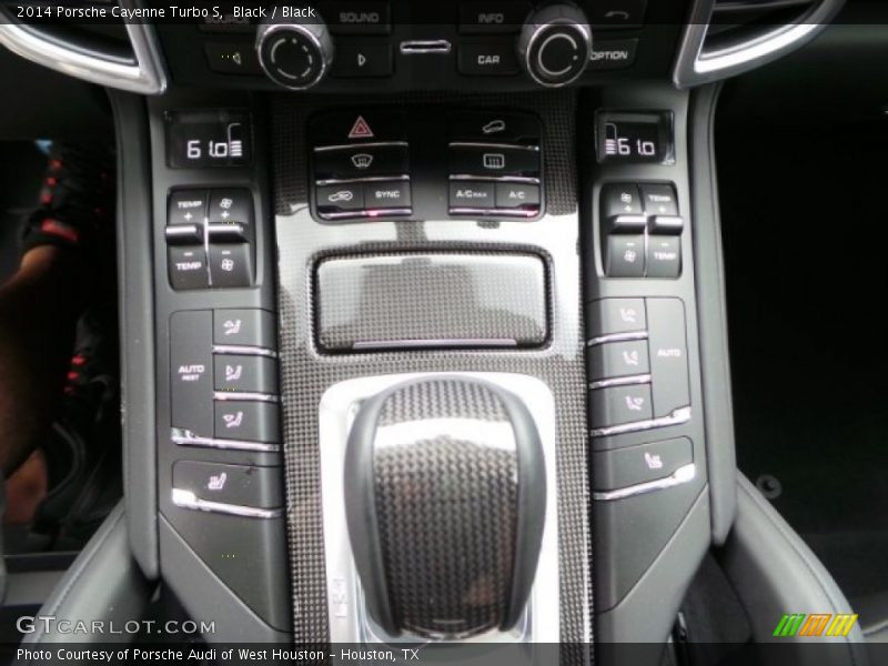 Controls of 2014 Cayenne Turbo S