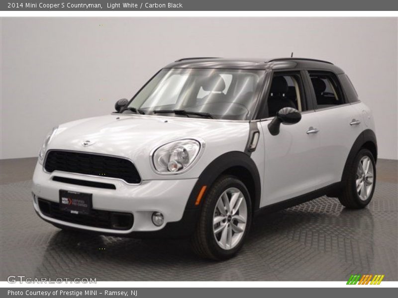 Light White / Carbon Black 2014 Mini Cooper S Countryman