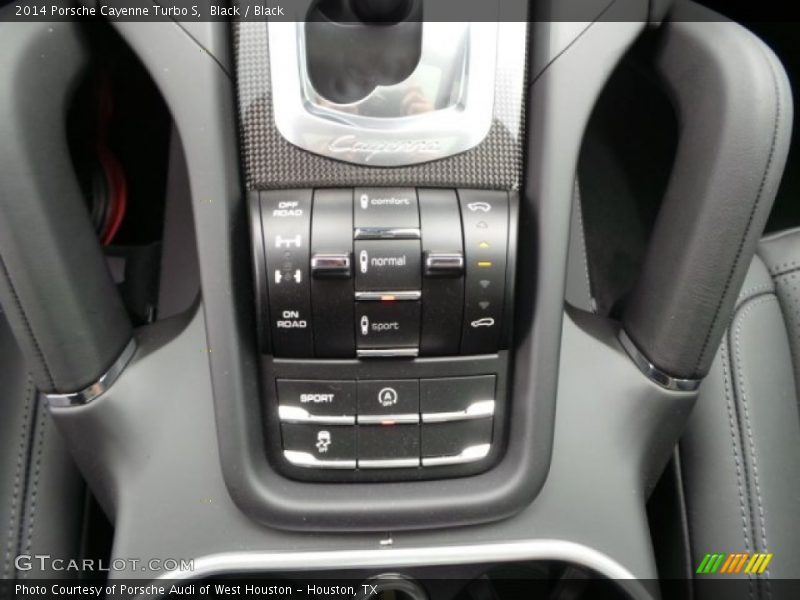 Controls of 2014 Cayenne Turbo S