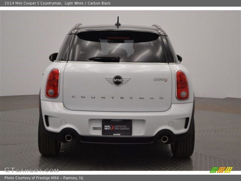 Light White / Carbon Black 2014 Mini Cooper S Countryman