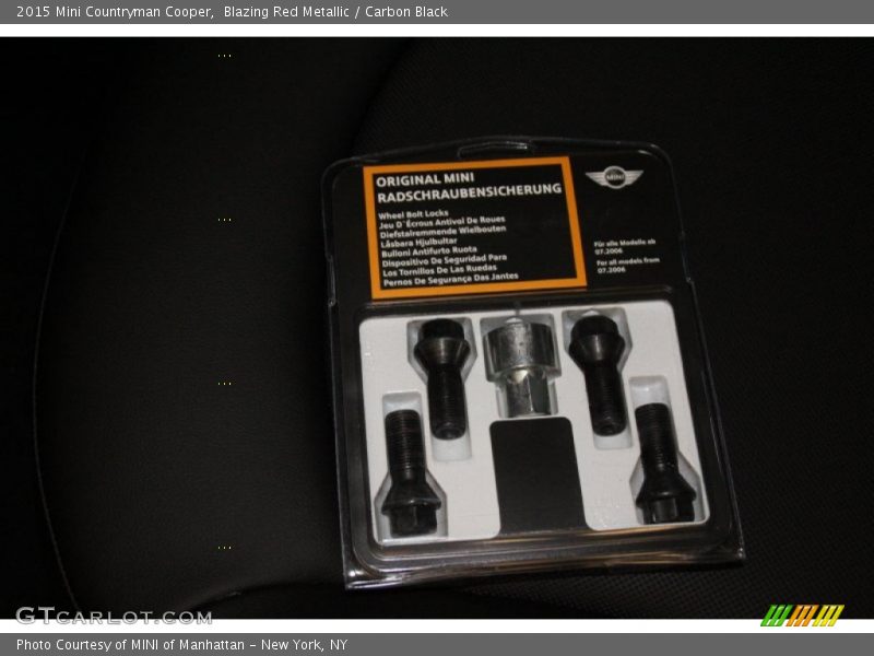 Blazing Red Metallic / Carbon Black 2015 Mini Countryman Cooper