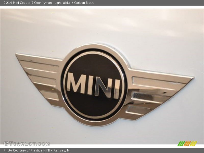 Light White / Carbon Black 2014 Mini Cooper S Countryman