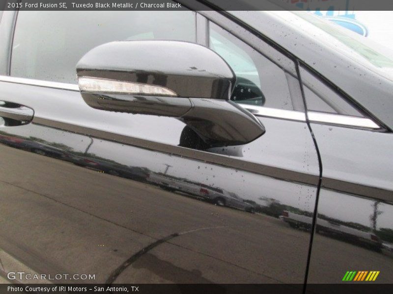 Tuxedo Black Metallic / Charcoal Black 2015 Ford Fusion SE