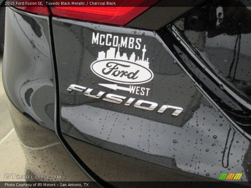 Tuxedo Black Metallic / Charcoal Black 2015 Ford Fusion SE