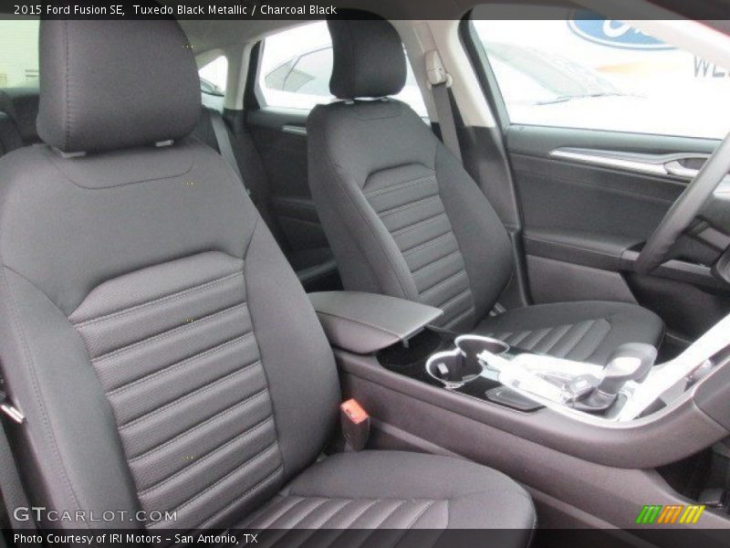 Tuxedo Black Metallic / Charcoal Black 2015 Ford Fusion SE