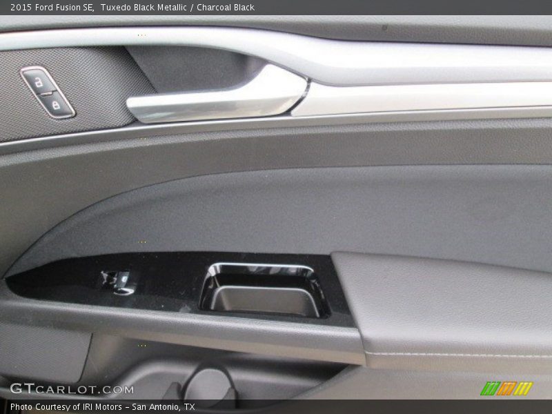 Tuxedo Black Metallic / Charcoal Black 2015 Ford Fusion SE