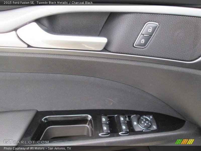 Tuxedo Black Metallic / Charcoal Black 2015 Ford Fusion SE