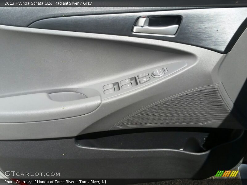 Radiant Silver / Gray 2013 Hyundai Sonata GLS