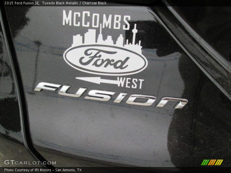 Tuxedo Black Metallic / Charcoal Black 2015 Ford Fusion SE