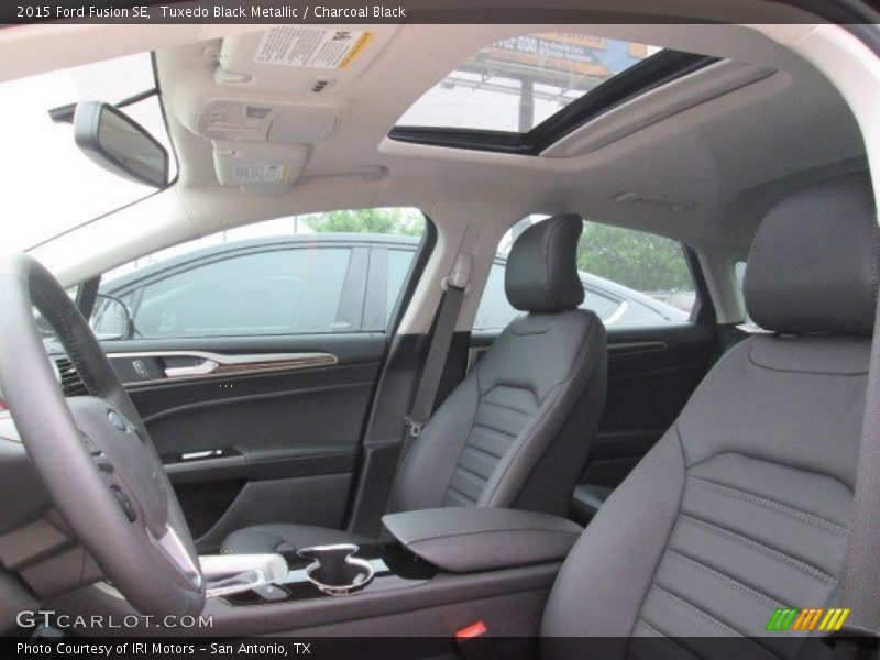 Tuxedo Black Metallic / Charcoal Black 2015 Ford Fusion SE