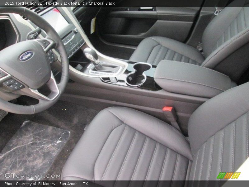 Tuxedo Black Metallic / Charcoal Black 2015 Ford Fusion SE