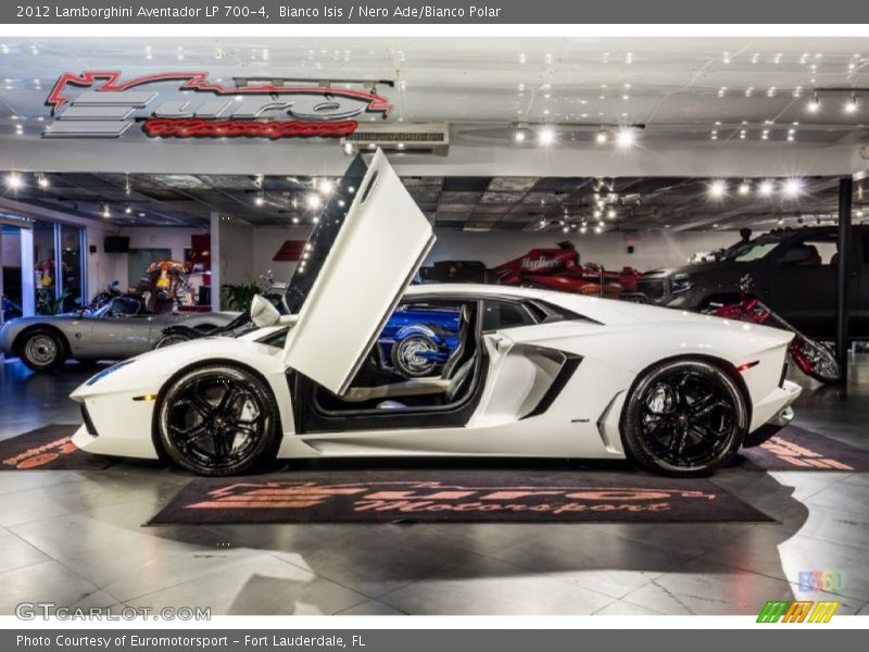 Bianco Isis / Nero Ade/Bianco Polar 2012 Lamborghini Aventador LP 700-4