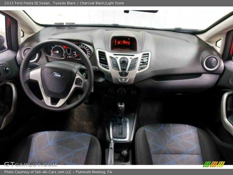 Tuxedo Black / Charcoal Black/Light Stone 2013 Ford Fiesta SE Sedan