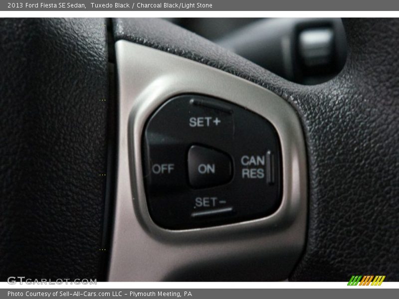 Tuxedo Black / Charcoal Black/Light Stone 2013 Ford Fiesta SE Sedan