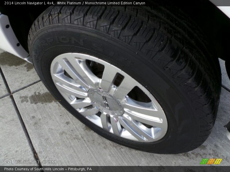  2014 Navigator L 4x4 Wheel