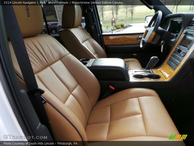 Front Seat of 2014 Navigator L 4x4