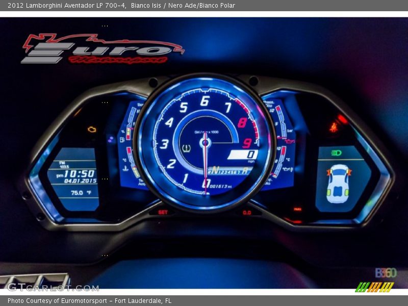 Bianco Isis / Nero Ade/Bianco Polar 2012 Lamborghini Aventador LP 700-4