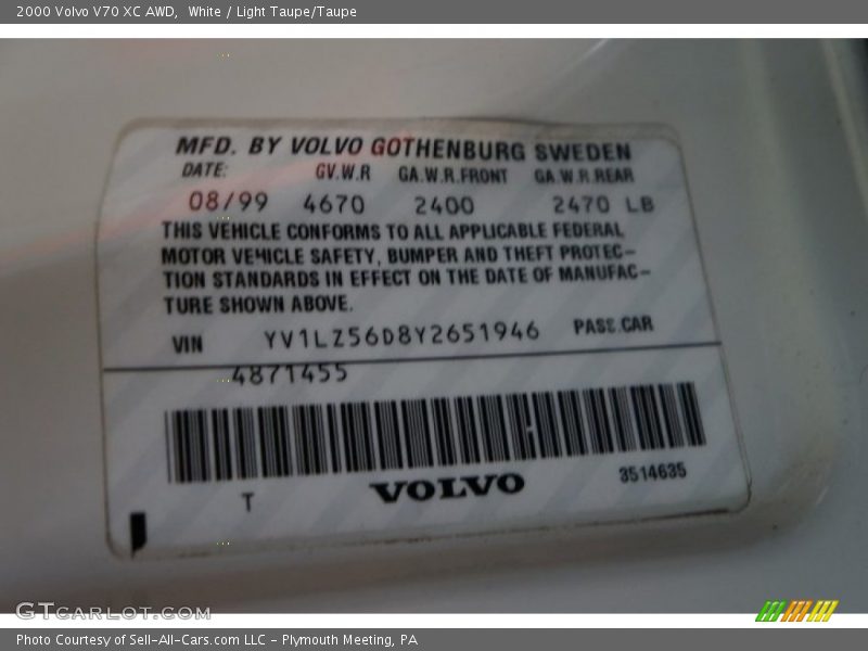 White / Light Taupe/Taupe 2000 Volvo V70 XC AWD