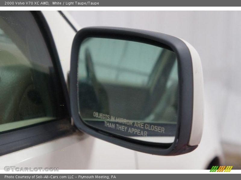 White / Light Taupe/Taupe 2000 Volvo V70 XC AWD