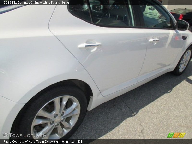 Snow White Pearl / Beige 2013 Kia Optima LX