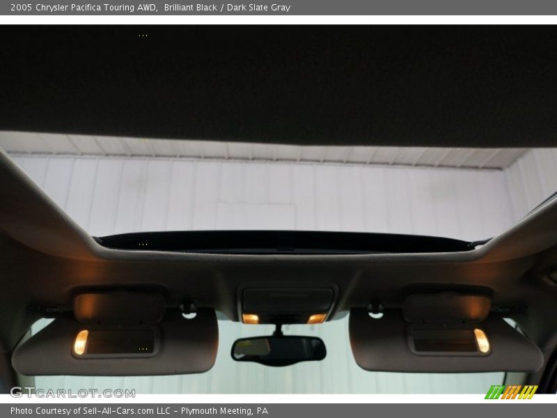 Brilliant Black / Dark Slate Gray 2005 Chrysler Pacifica Touring AWD