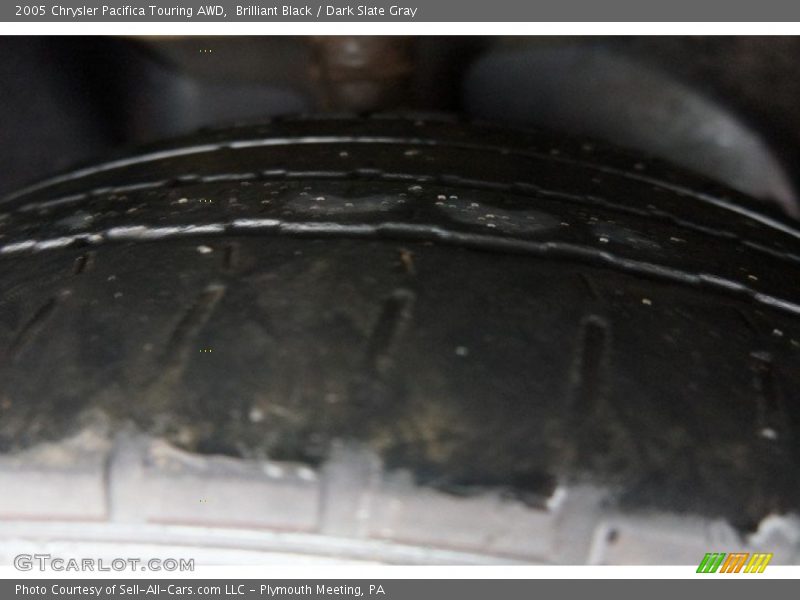 Brilliant Black / Dark Slate Gray 2005 Chrysler Pacifica Touring AWD