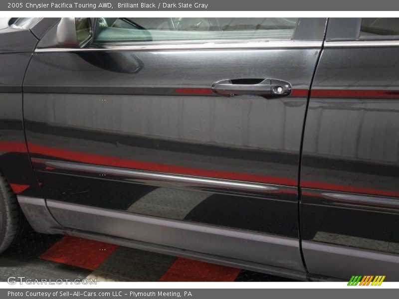 Brilliant Black / Dark Slate Gray 2005 Chrysler Pacifica Touring AWD
