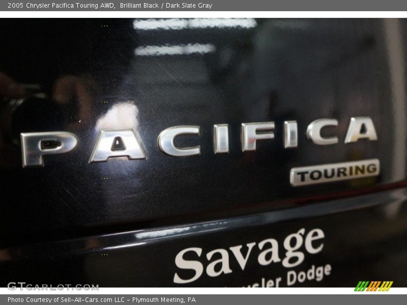Brilliant Black / Dark Slate Gray 2005 Chrysler Pacifica Touring AWD