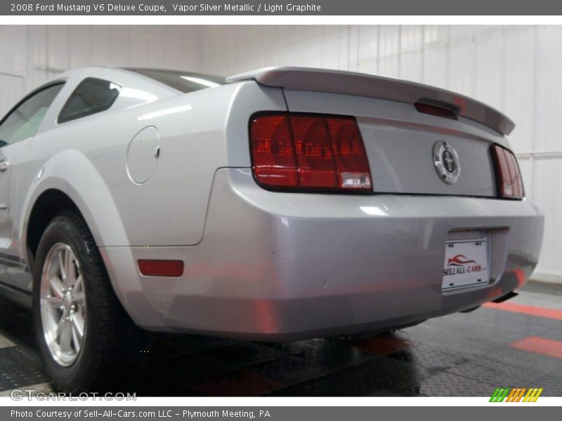 Vapor Silver Metallic / Light Graphite 2008 Ford Mustang V6 Deluxe Coupe