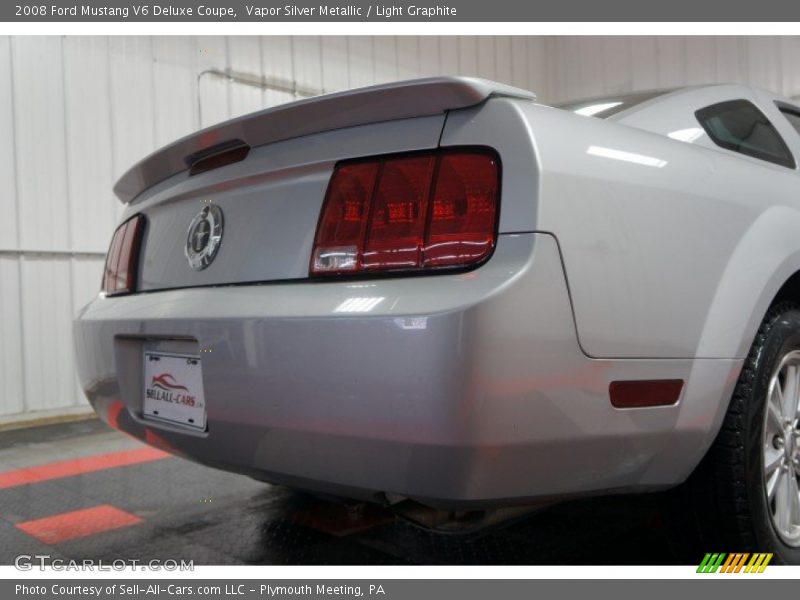 Vapor Silver Metallic / Light Graphite 2008 Ford Mustang V6 Deluxe Coupe