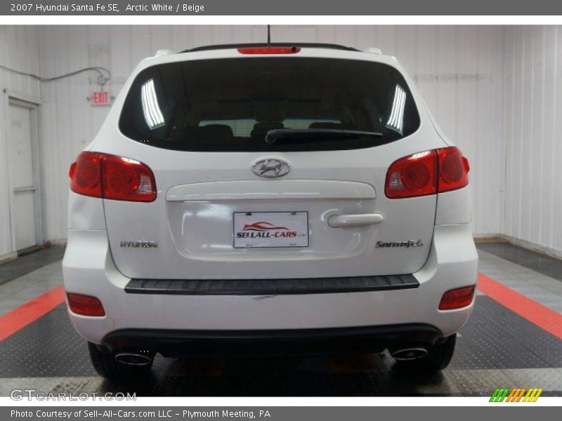 Arctic White / Beige 2007 Hyundai Santa Fe SE