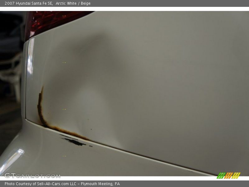 Arctic White / Beige 2007 Hyundai Santa Fe SE