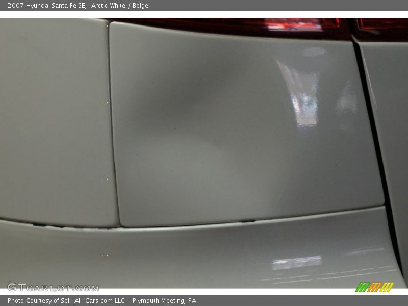 Arctic White / Beige 2007 Hyundai Santa Fe SE
