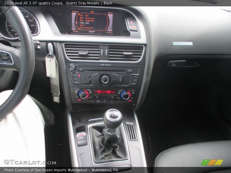 Quartz Gray Metallic / Black 2010 Audi A5 2.0T quattro Coupe