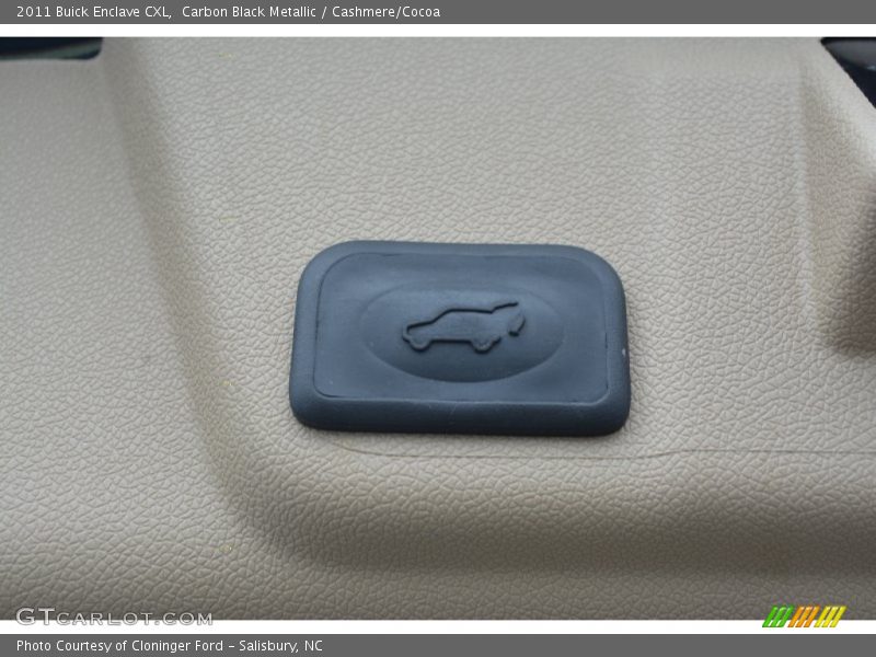 Carbon Black Metallic / Cashmere/Cocoa 2011 Buick Enclave CXL