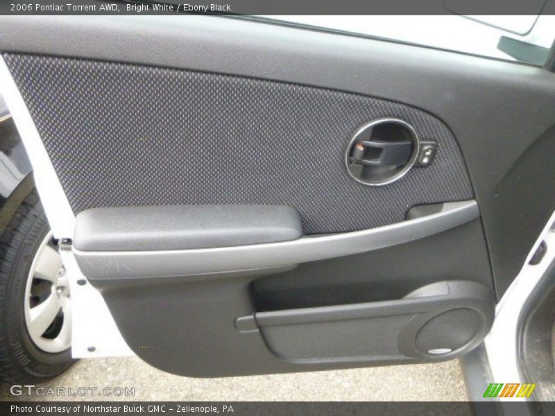 Door Panel of 2006 Torrent AWD