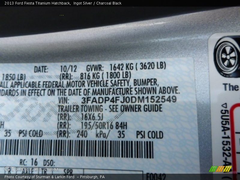 Ingot Silver / Charcoal Black 2013 Ford Fiesta Titanium Hatchback
