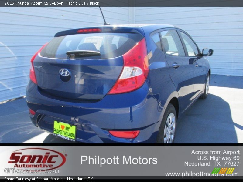 Pacific Blue / Black 2015 Hyundai Accent GS 5-Door