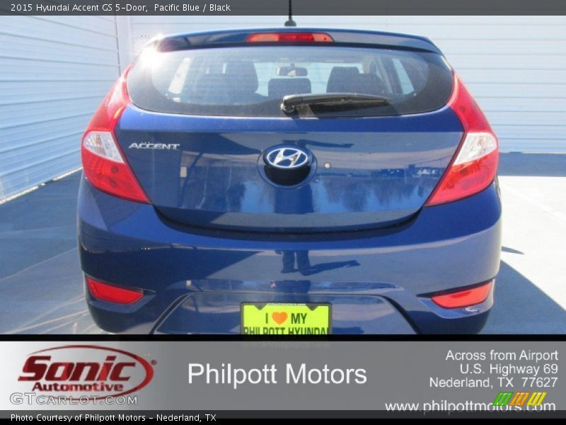 Pacific Blue / Black 2015 Hyundai Accent GS 5-Door