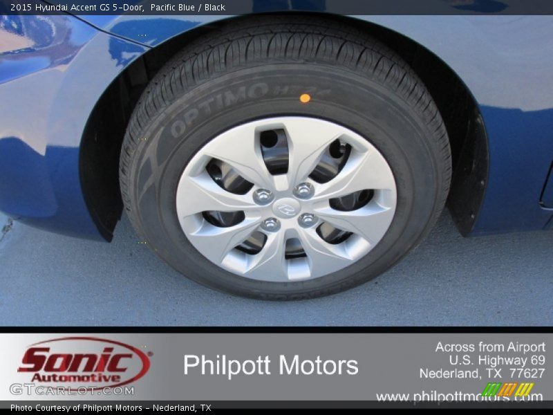 Pacific Blue / Black 2015 Hyundai Accent GS 5-Door