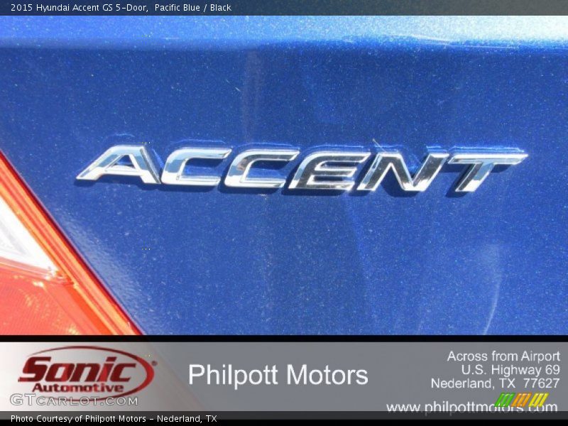 Pacific Blue / Black 2015 Hyundai Accent GS 5-Door